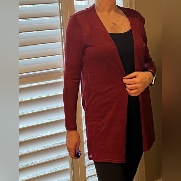 DIVIDED H&M Burgundy size M Long Light Cardigan with side slits NWOT - Picture 7 of 10